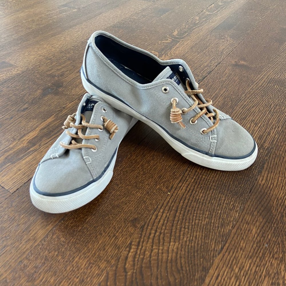 Sperry Crest Vibe Sneaker